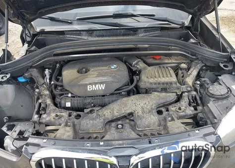 2018 BMW X1 xDrive28I из США, поврежденный, VIN WBXHT3C34J5L28868